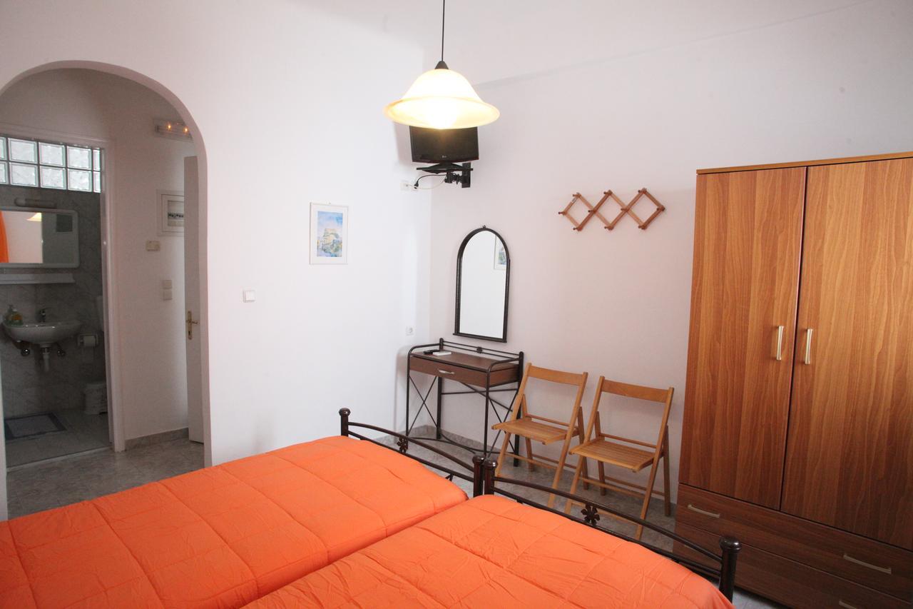 Afroditi Syros Ermoupoli Buitenkant foto